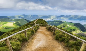 Puente de Diciembre: Madeira y Azores desde Oporto